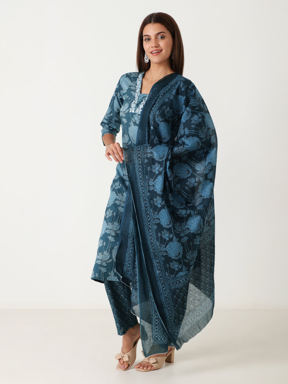 Premium cotton kurti with dupatta under 1500 – festive ethnic wear