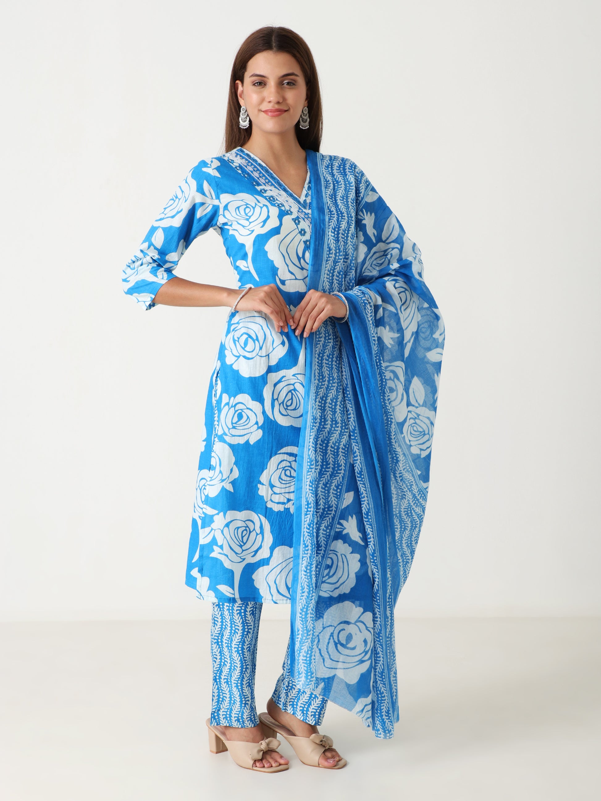 Elegant cotton kurti with dupatta for women – classy women’s wear